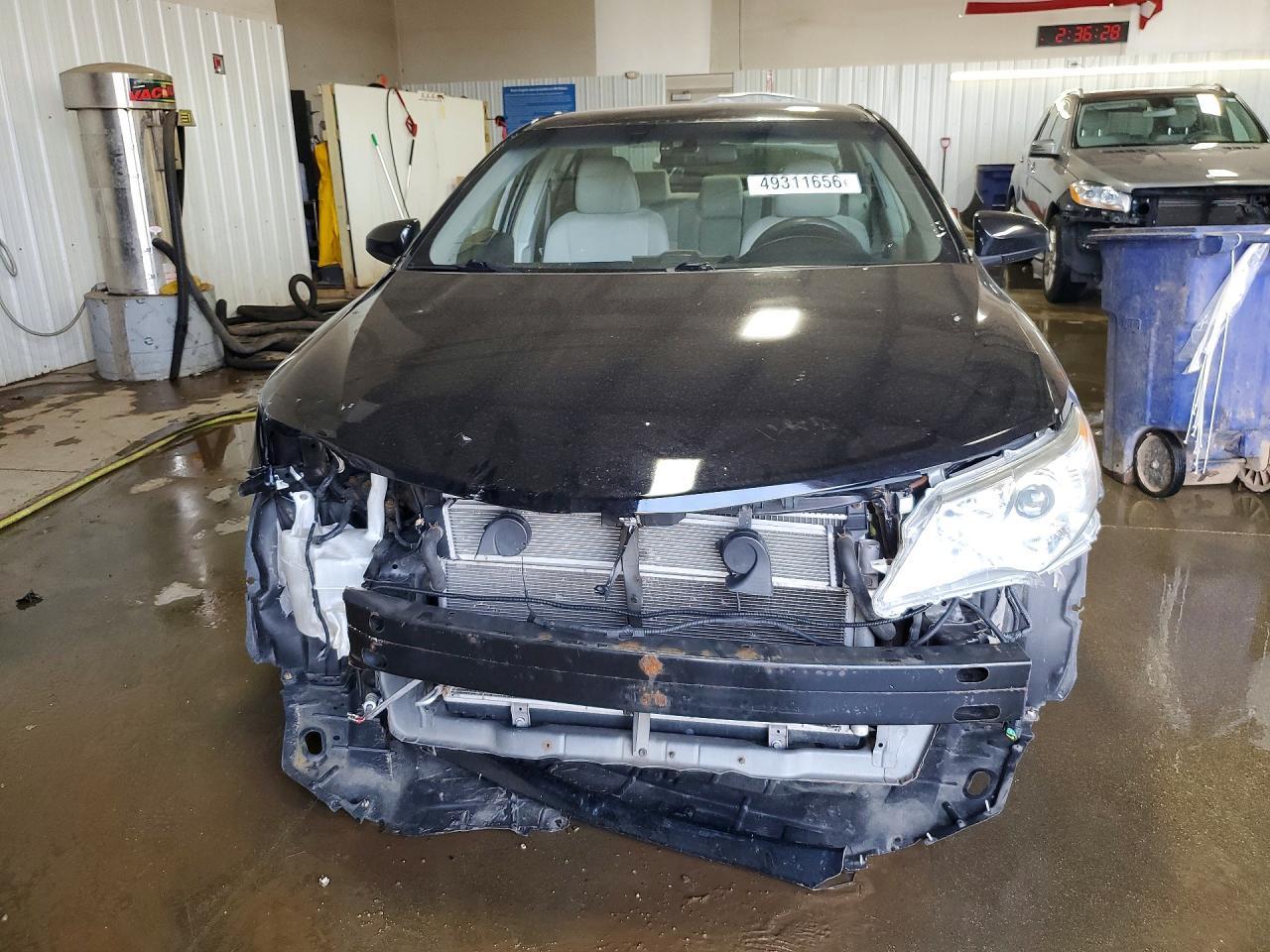 2012 Toyota Camry Hybrid Le - Фото 5