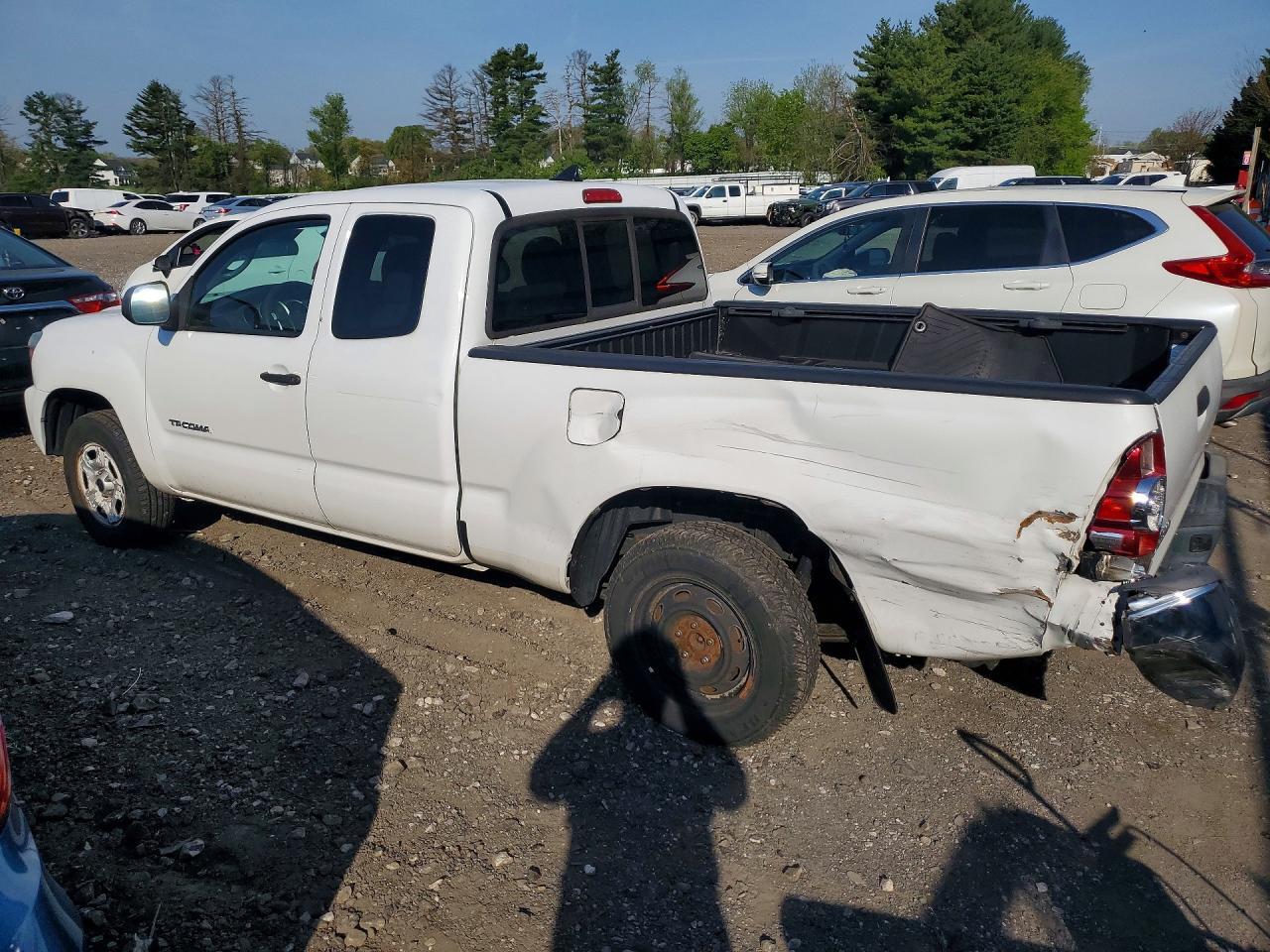 2014 Toyota Tacoma Access Cab - Image 2