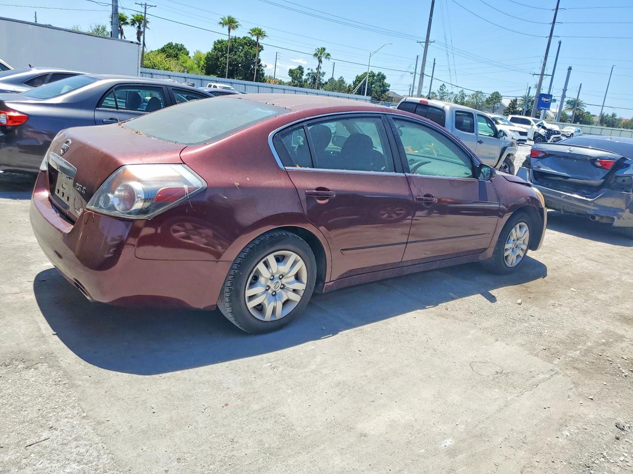 2011 Nissan Altima 2.5 - Фото 3