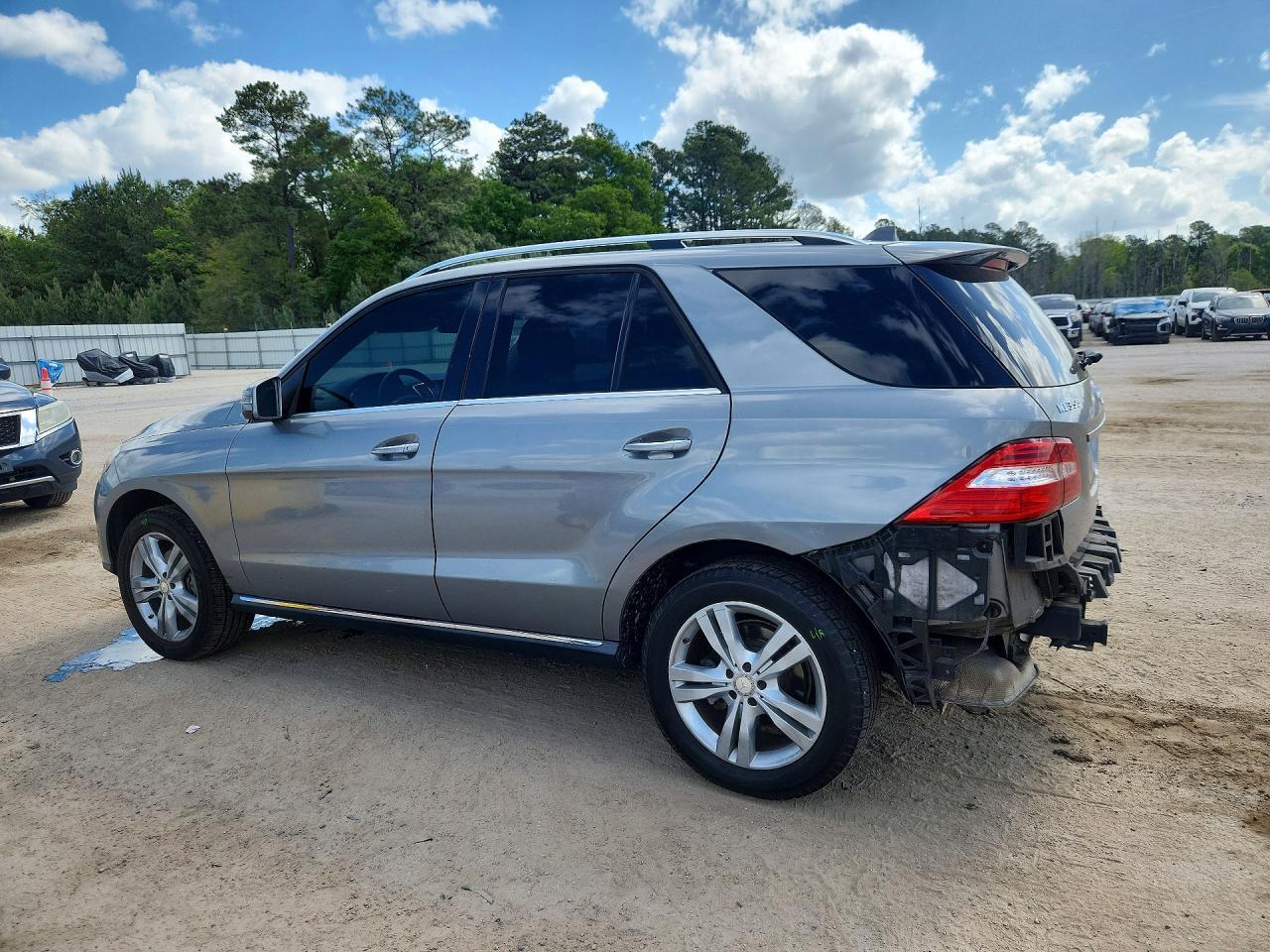 2015 Mercedes Benz Ml 350 4Matic - Фото 2