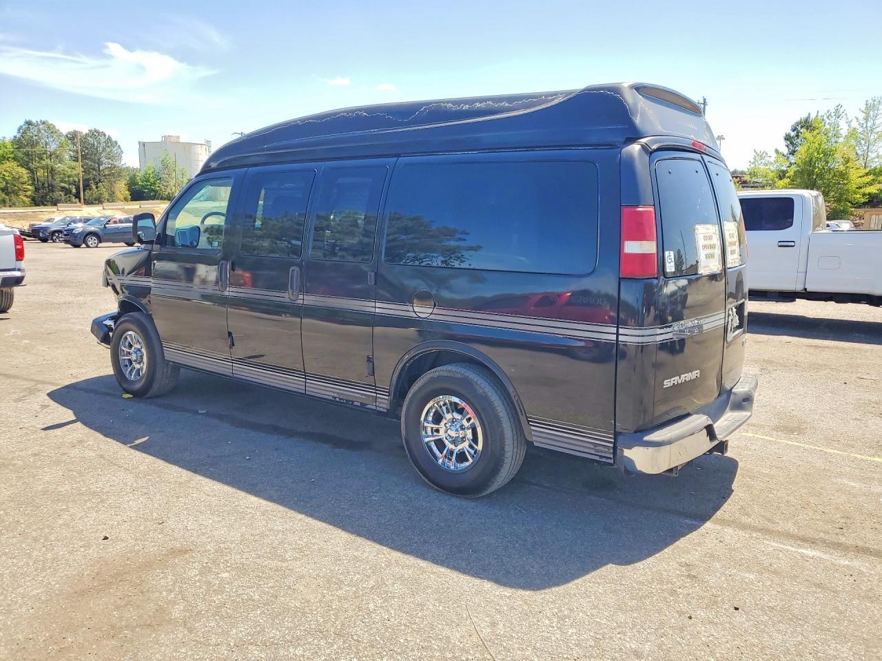 2005 GMC Savana Rv G1500 - Image 2