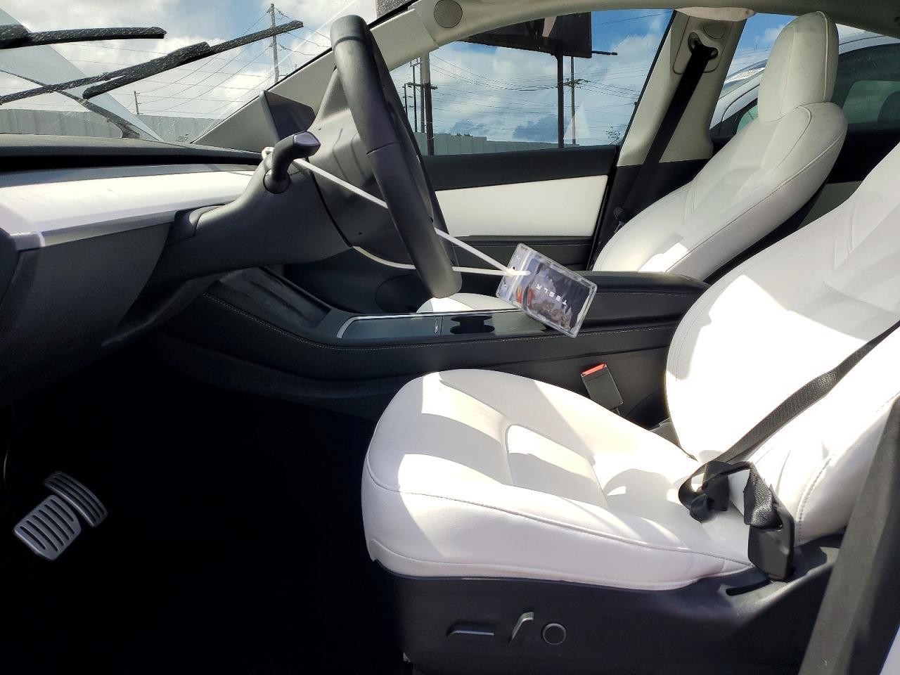 2022 Tesla Model Y - Фото 7