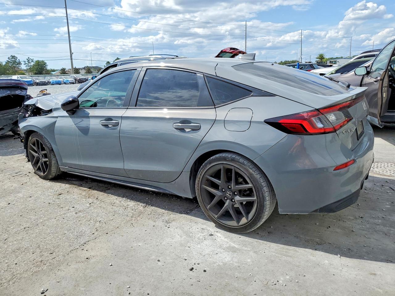 2025 Honda Civic Sport - Фото 2