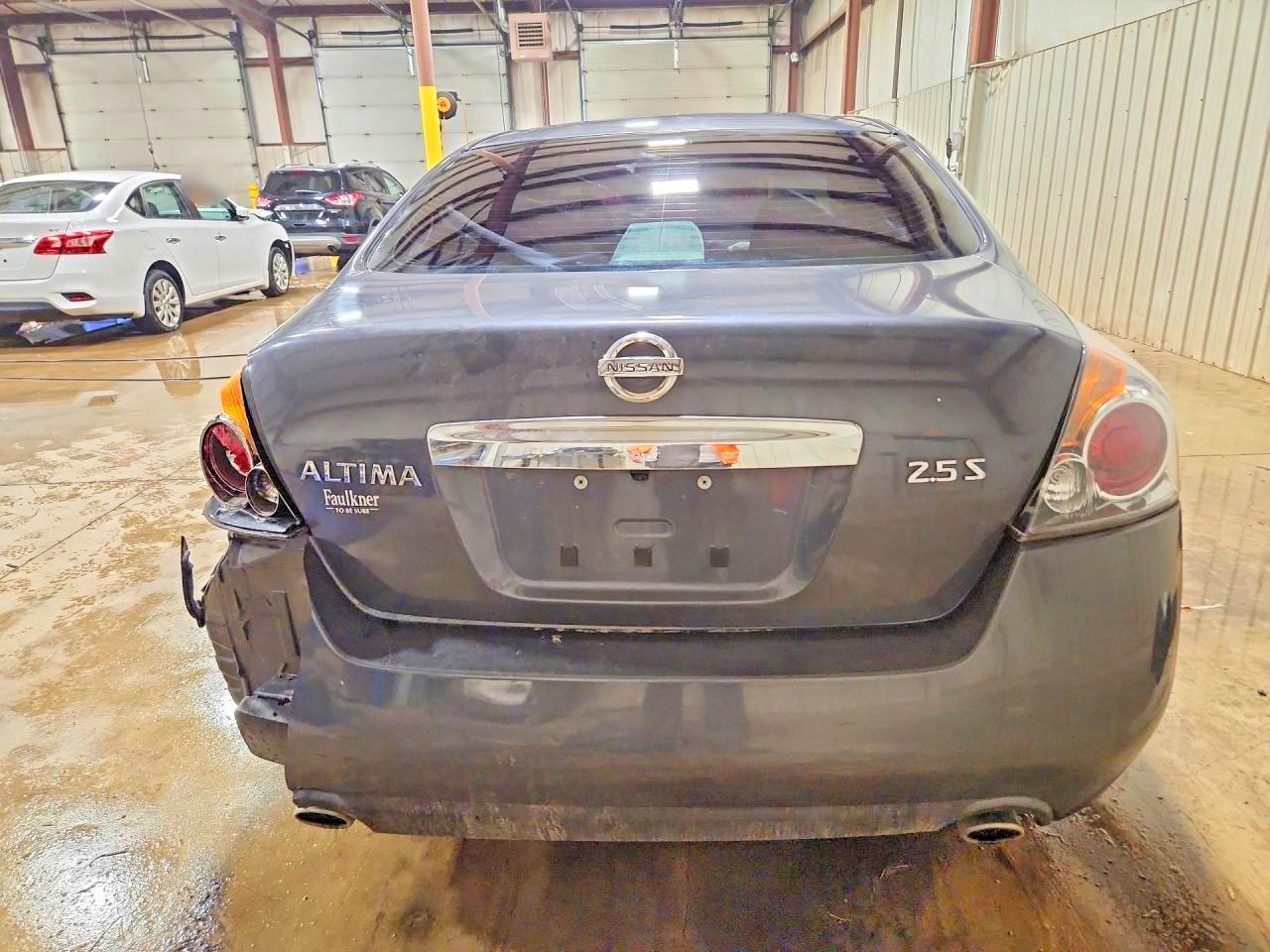 2010 Nissan Altima 2.5 - Фото 6