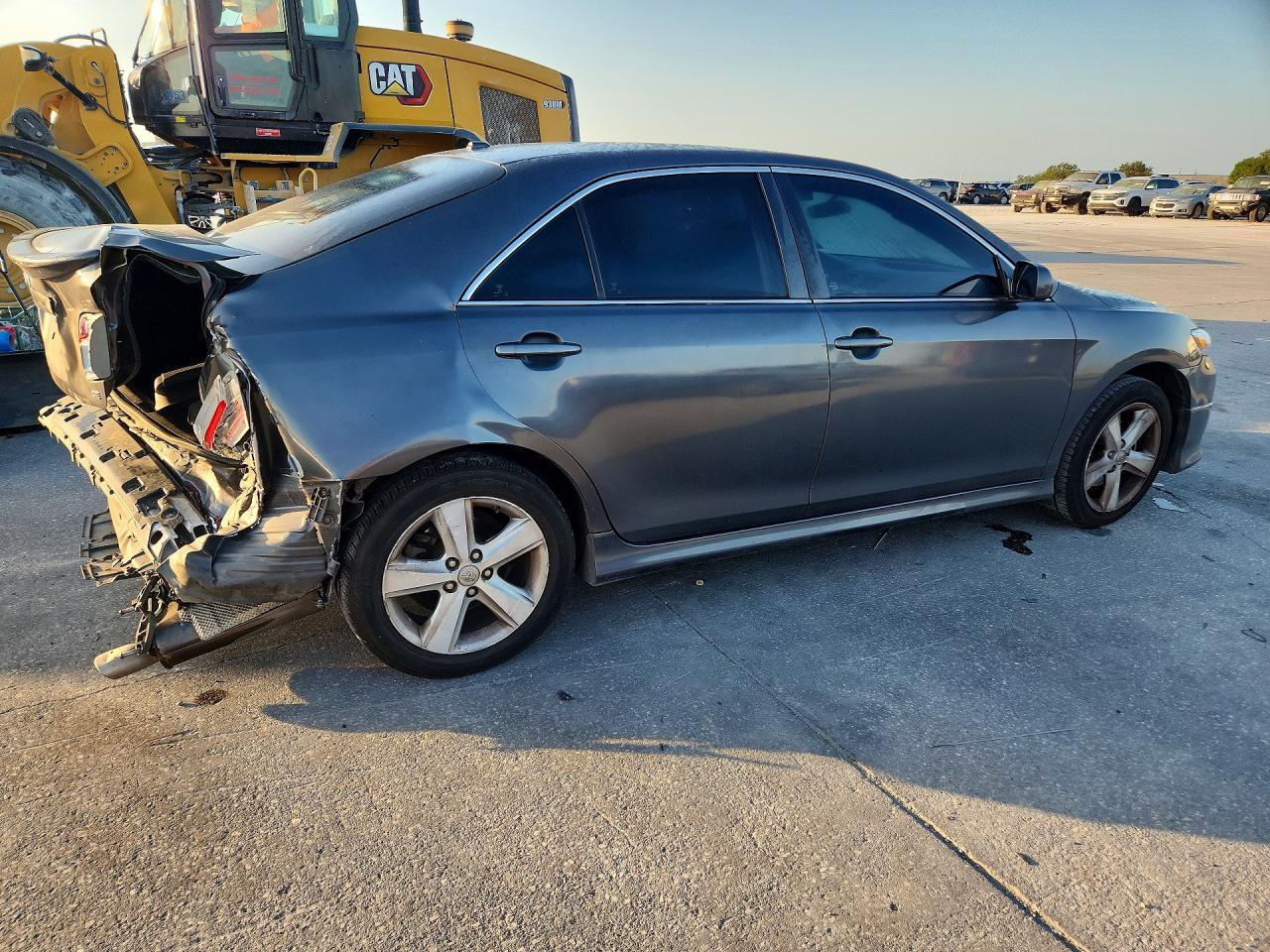 2010 Toyota Camry Se V6 - Фото 3