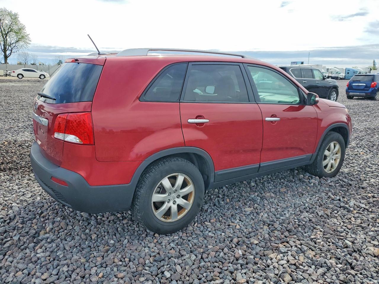 2011 Kia Sorento - Image 3