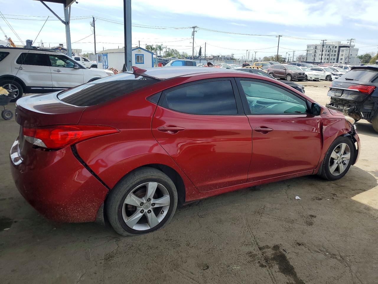 2013 Hyundai Elantra Gls - Image 3