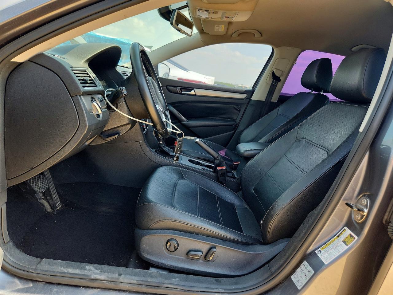 2014 Volkswagen Passat Se - Image 7