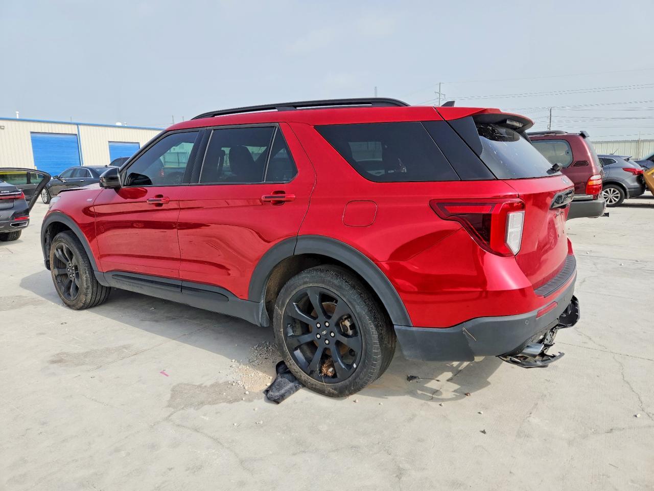 2024 Ford Explorer St-Line - Image 2