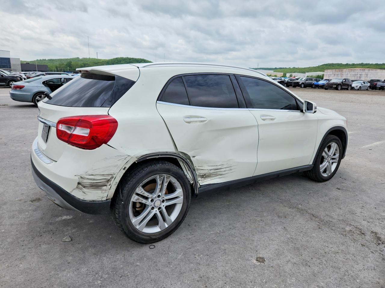2016 Mercedes-Benz Gla 250 - Image 3