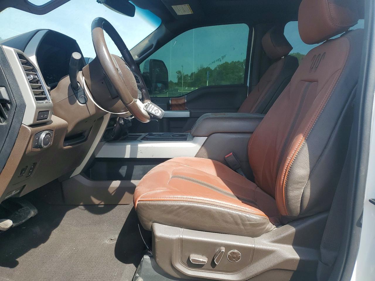 2021 Ford F350 Super Duty - Фото 7
