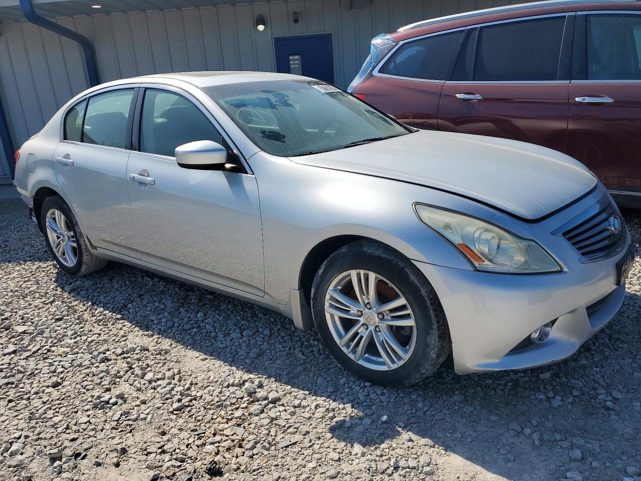 2011 Infiniti G37 - Image 4