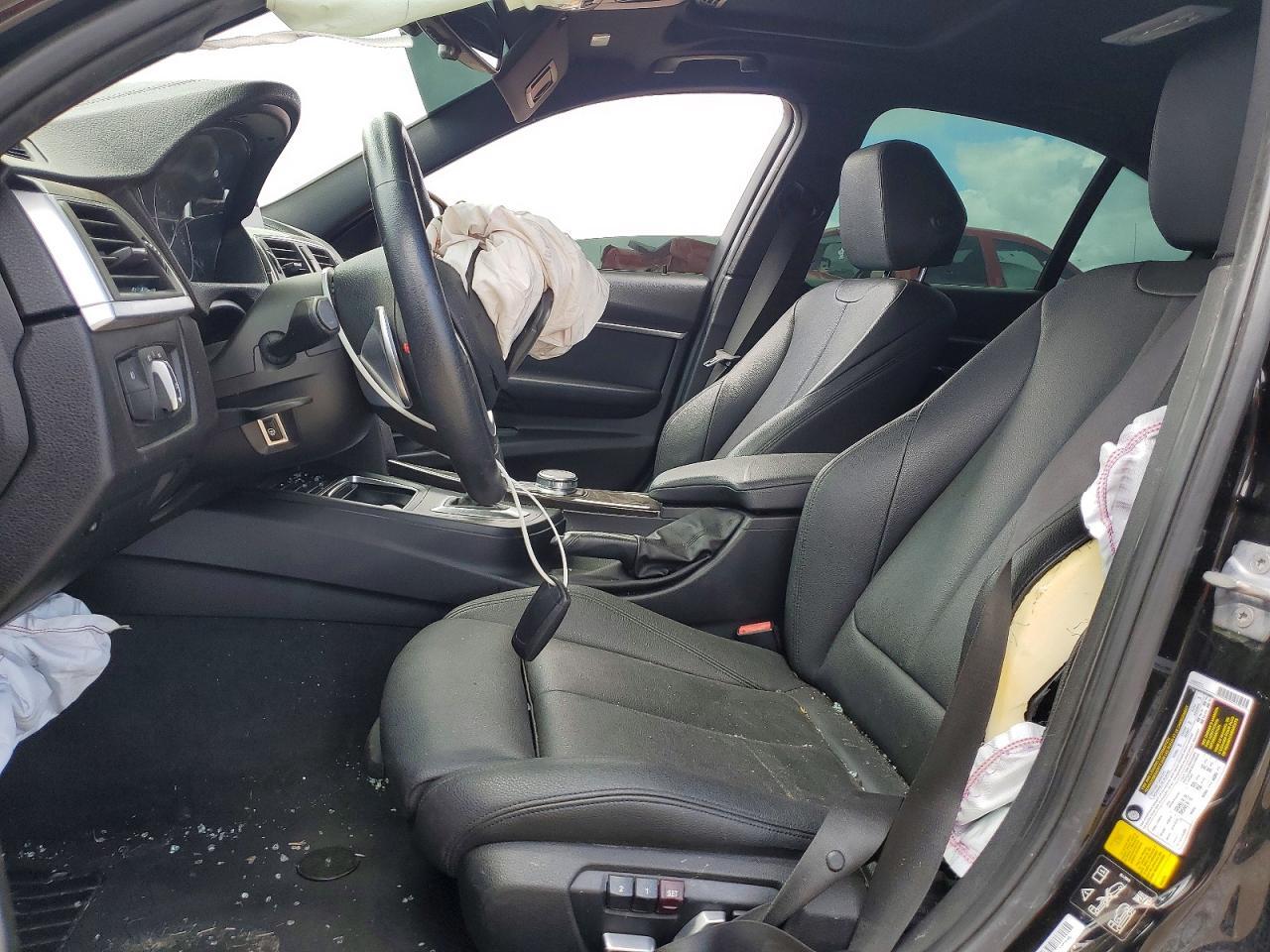 2018 BMW 330 Xi - Image 7