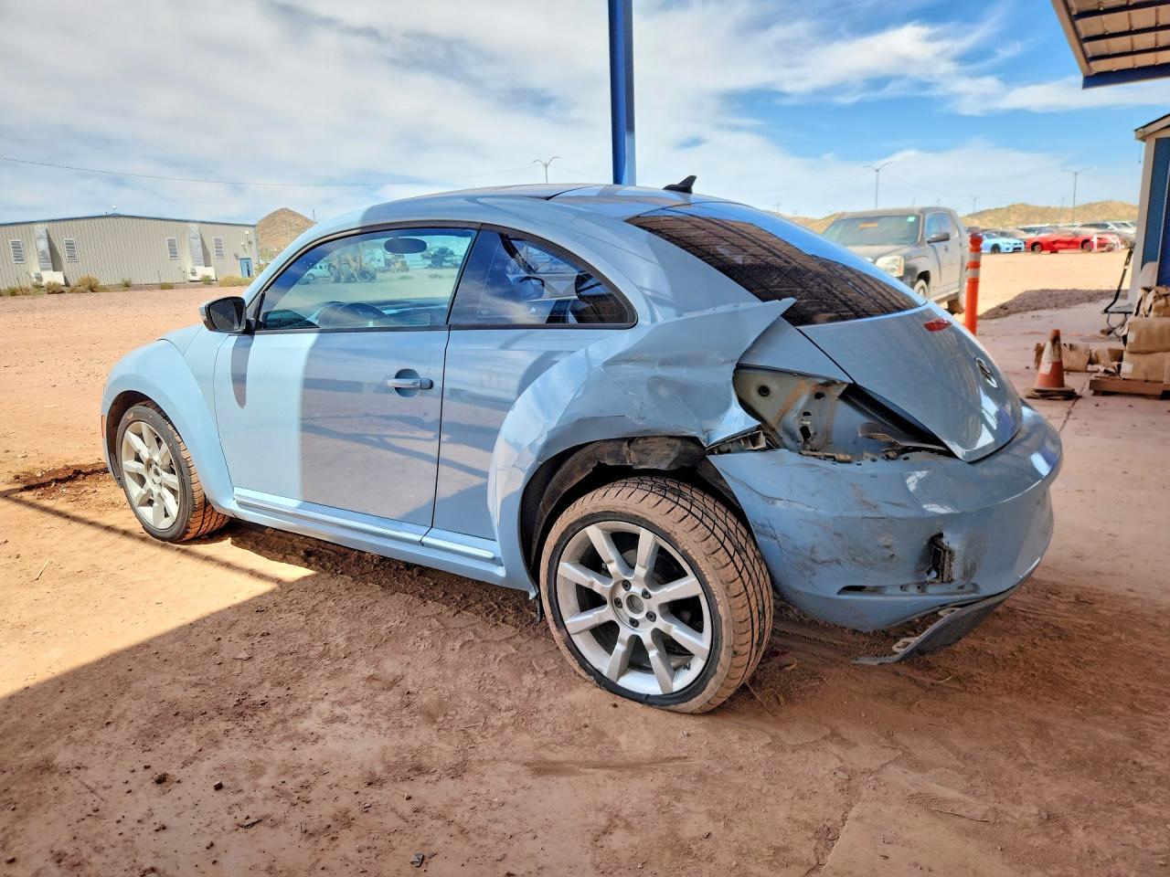 2012 Volkswagen Beetle - Фото 2