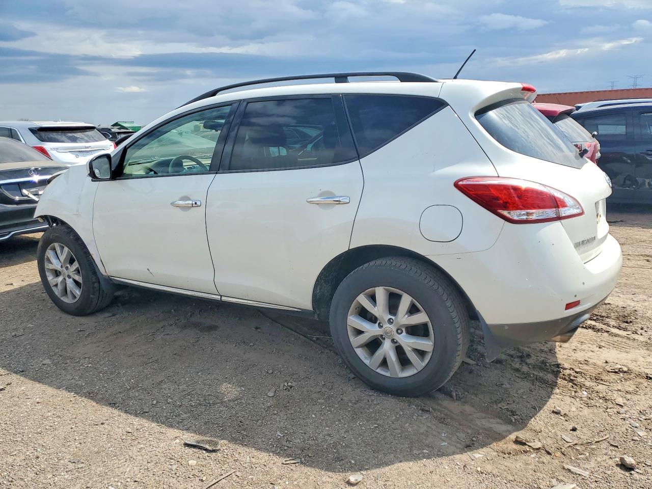 2012 Nissan Murano S - Image 2