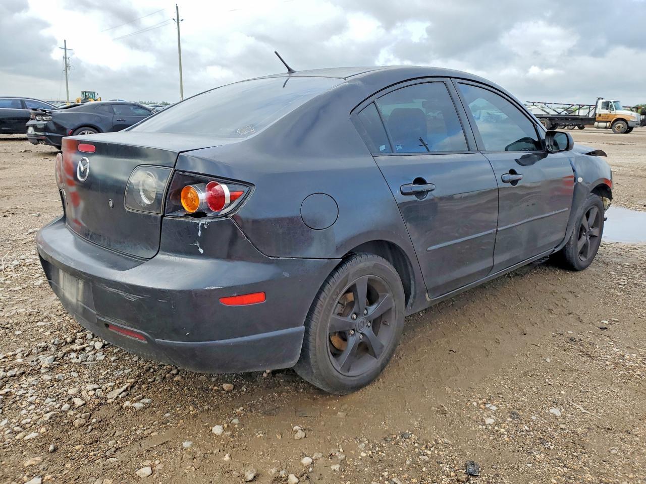 2005 Mazda 3 I - Фото 3