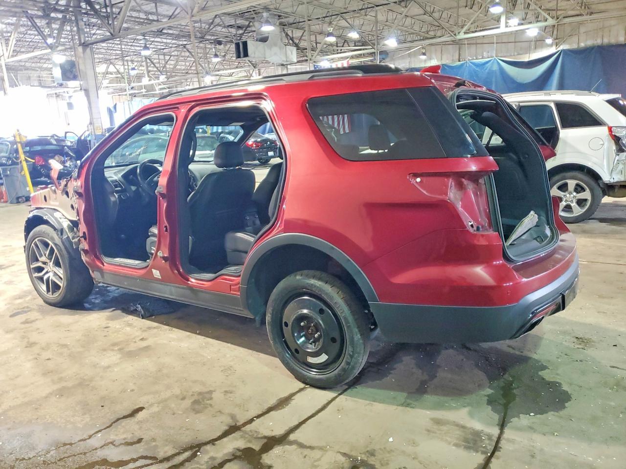 2017 Ford Explorer Sport - Image 2