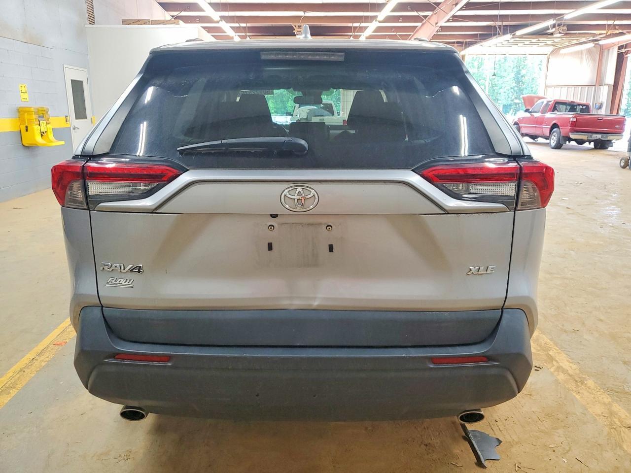 2021 Toyota Rav4 Xle - Image 6