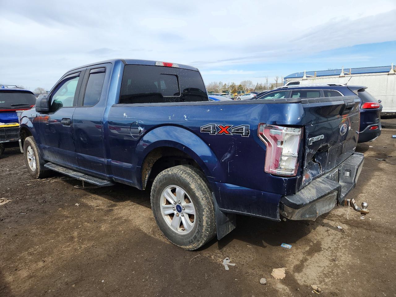 2016 Ford F150 Super Cab - Фото 2