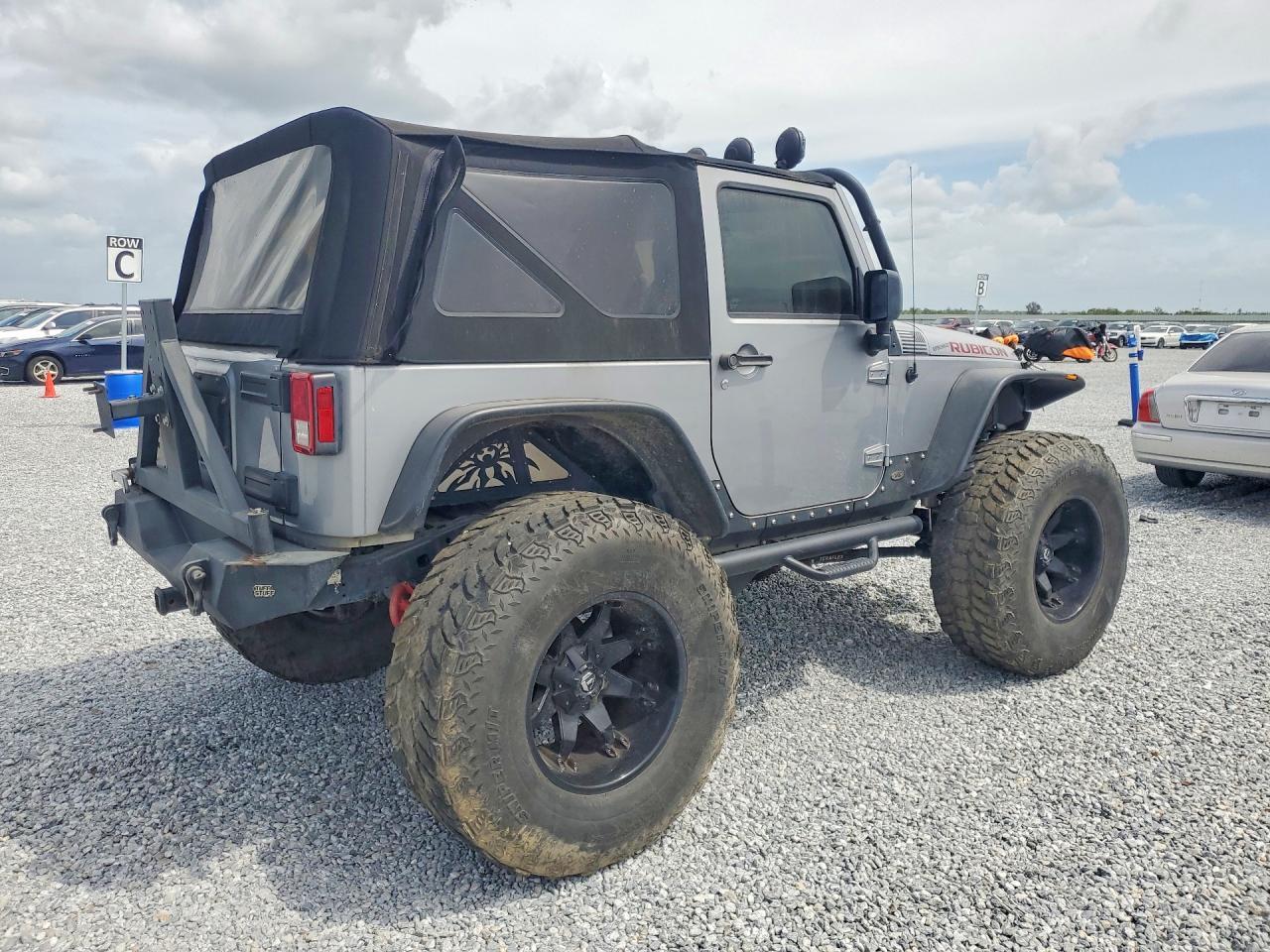 2015 Jeep Wrangler Rubicon - Фото 3
