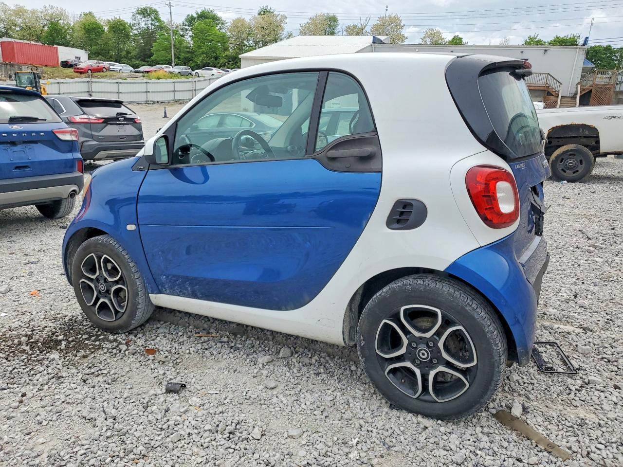 2016 Smart Fortwo - Фото 2