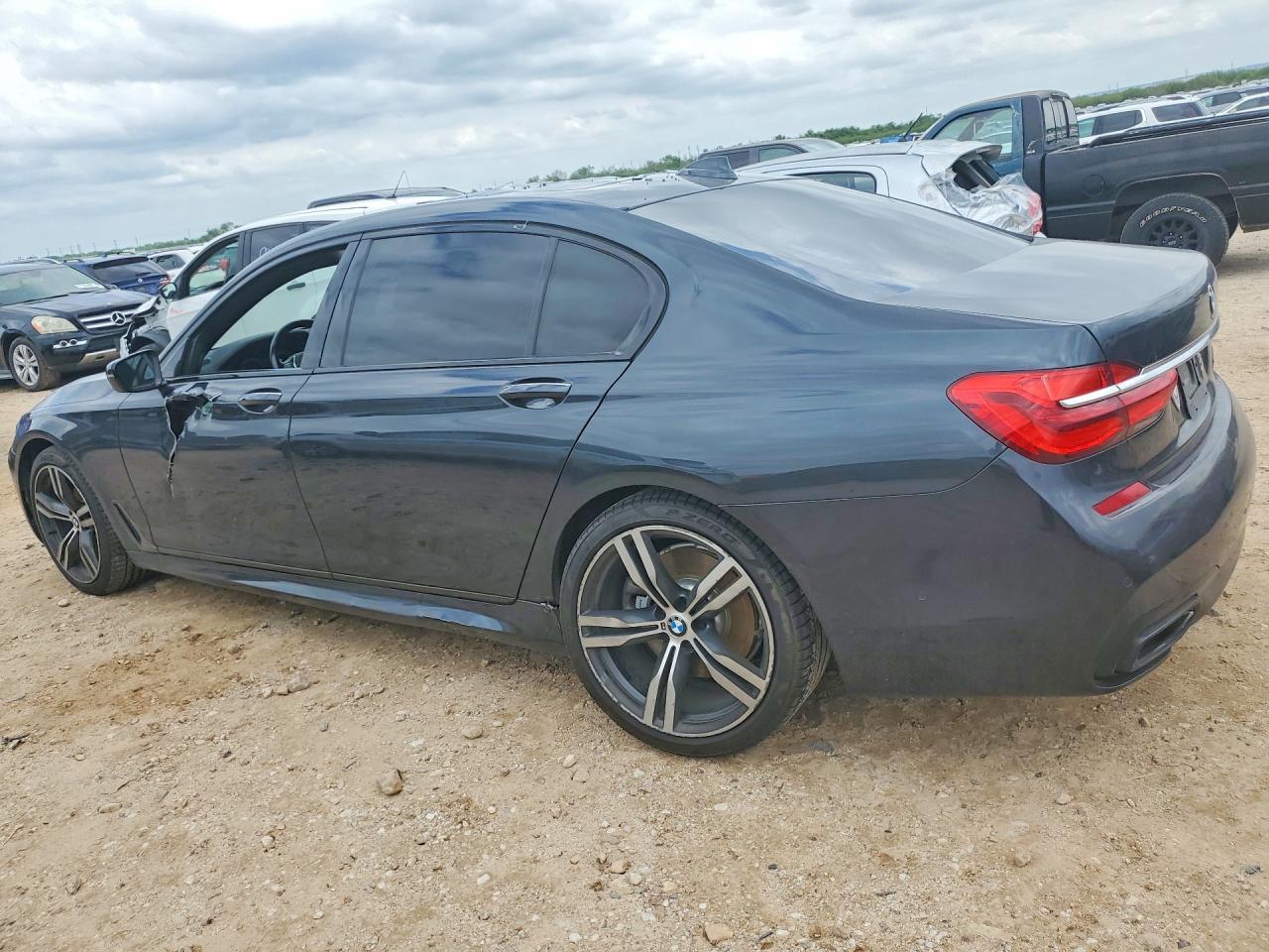 2019 BMW 750 I - Image 2