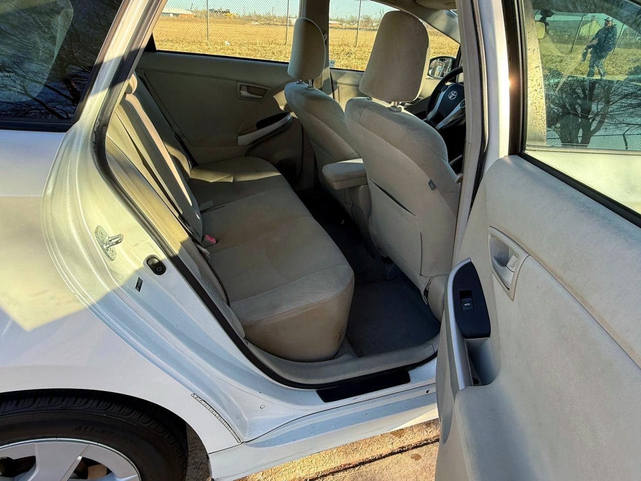 2011 Toyota Prius Two - Фото 6