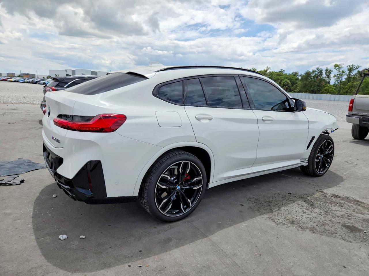 2025 BMW X4 M40I - Фото 3