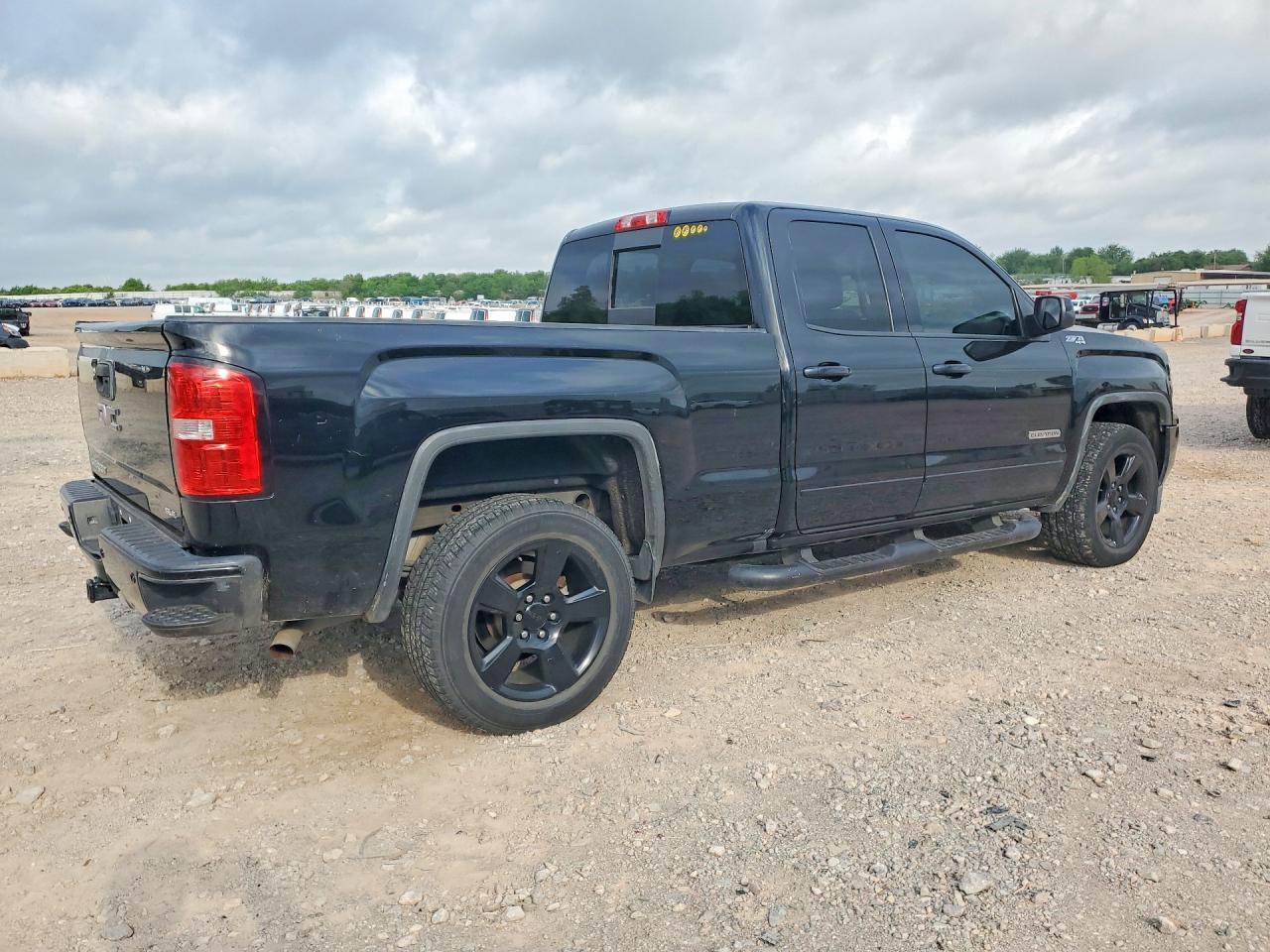 2018 GMC Sierra K1500 Sle - Фото 3