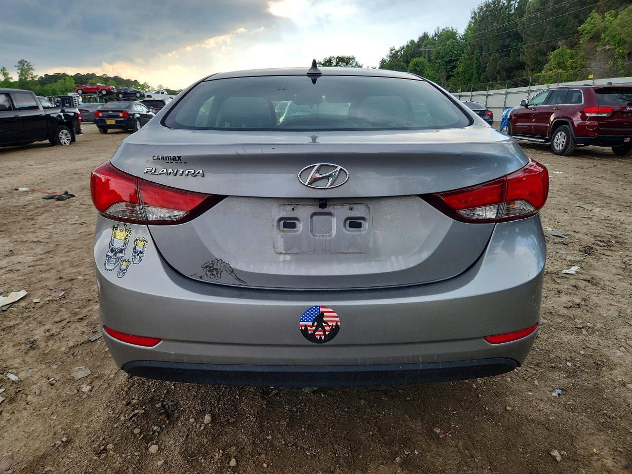 2015 Hyundai Elantra Se - Фото 6