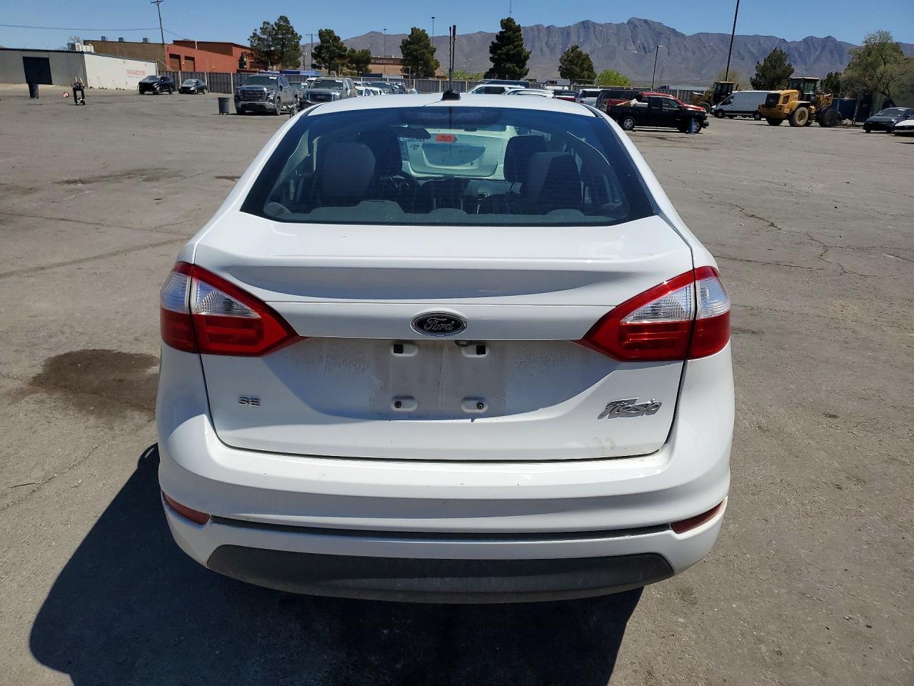 2019 Ford Fiesta Se - Фото 6