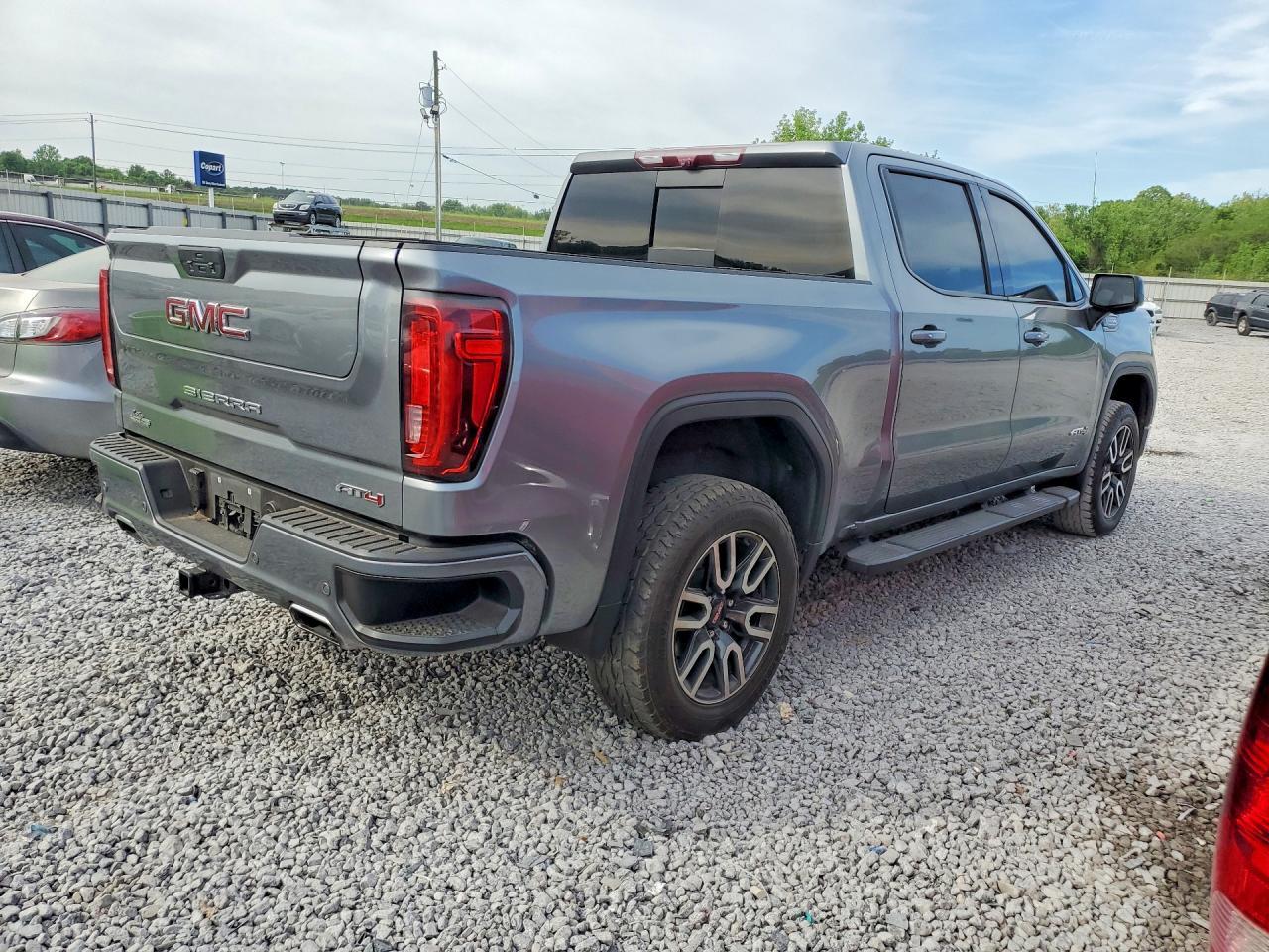 2020 GMC Sierra K1500 At4 - Фото 3
