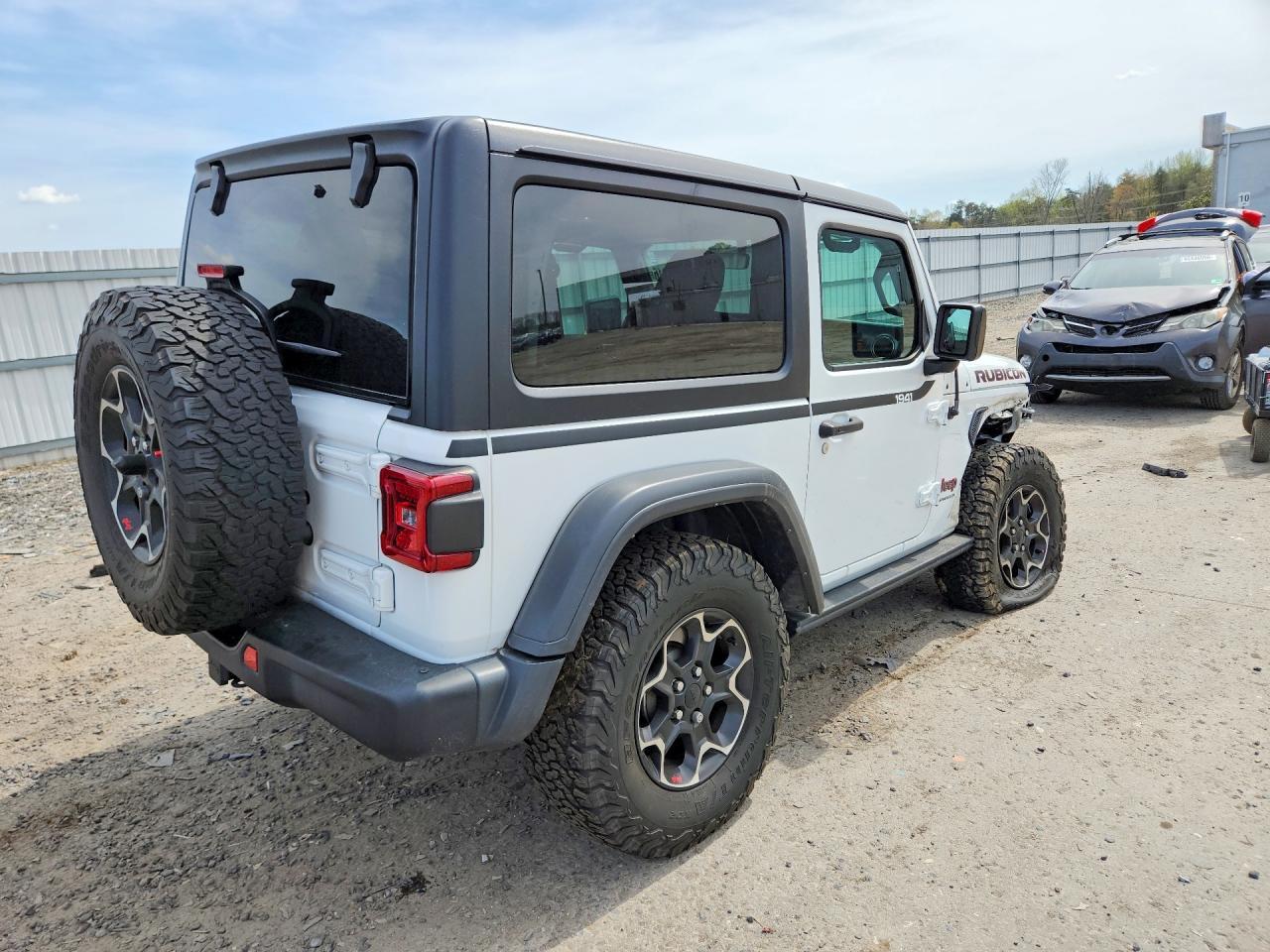2023 Jeep Wrangler Rubicon - Фото 3