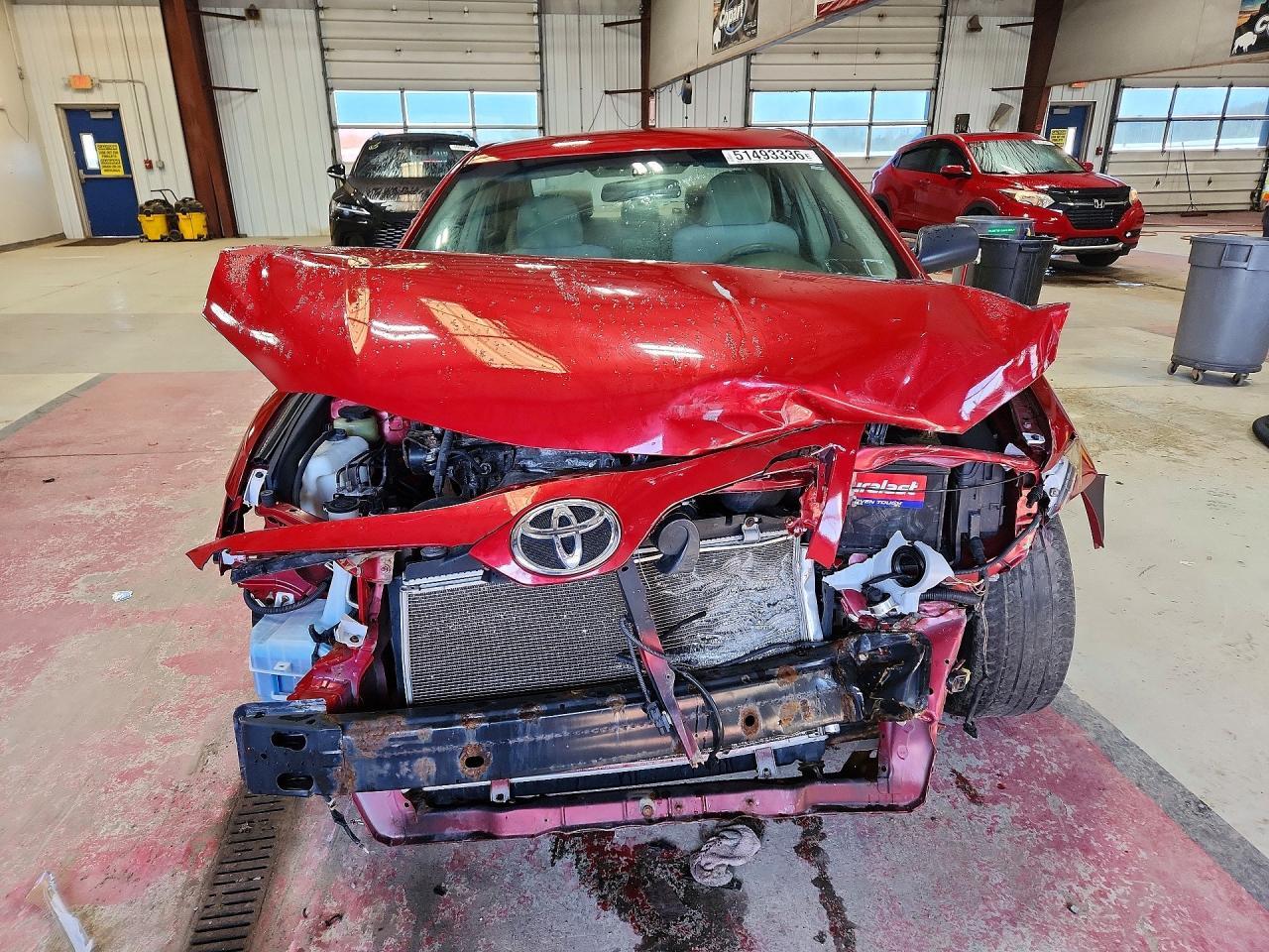 2011 Toyota Camry Le - Фото 5