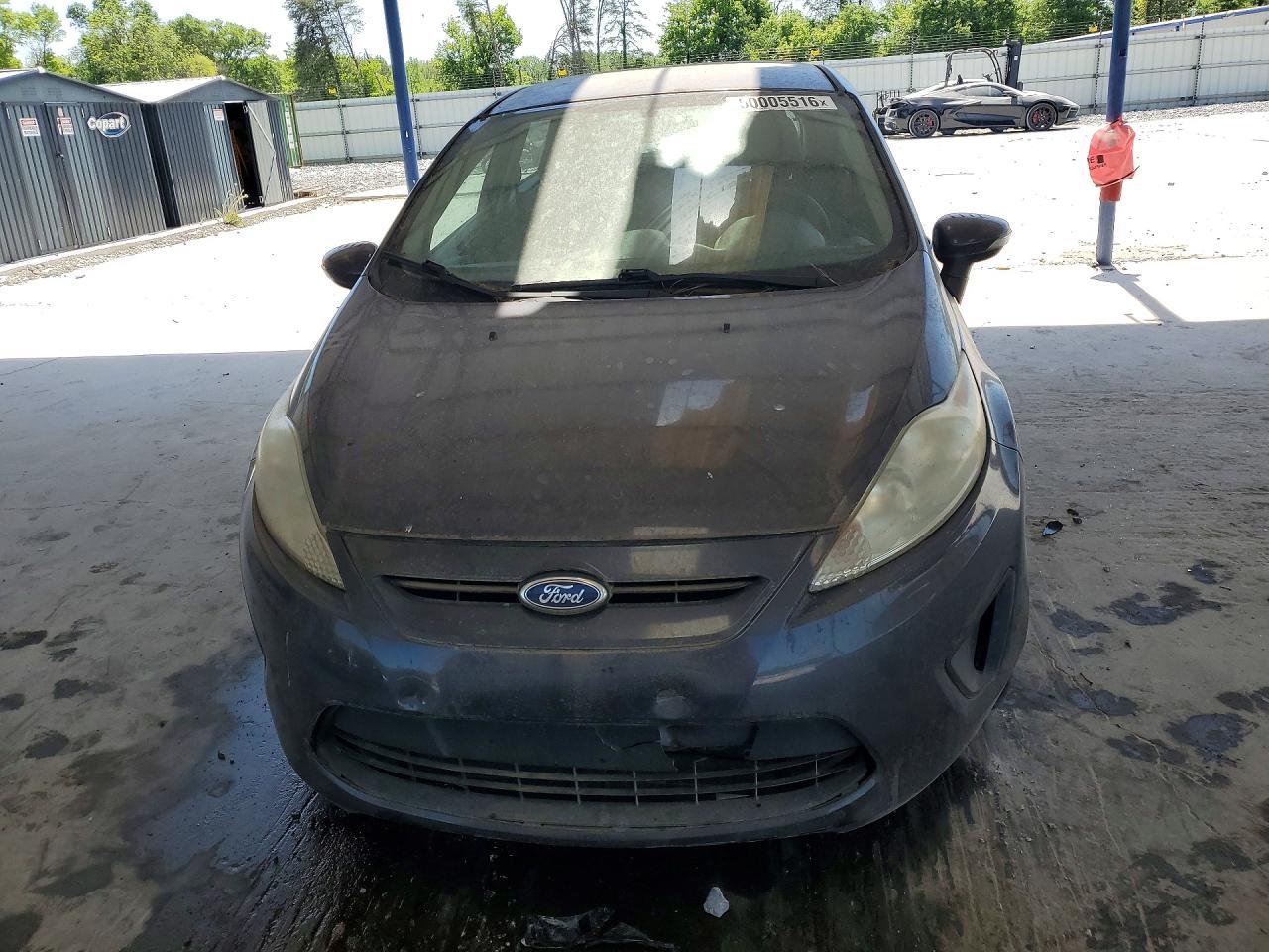 2013 Ford Fiesta Se - Image 5