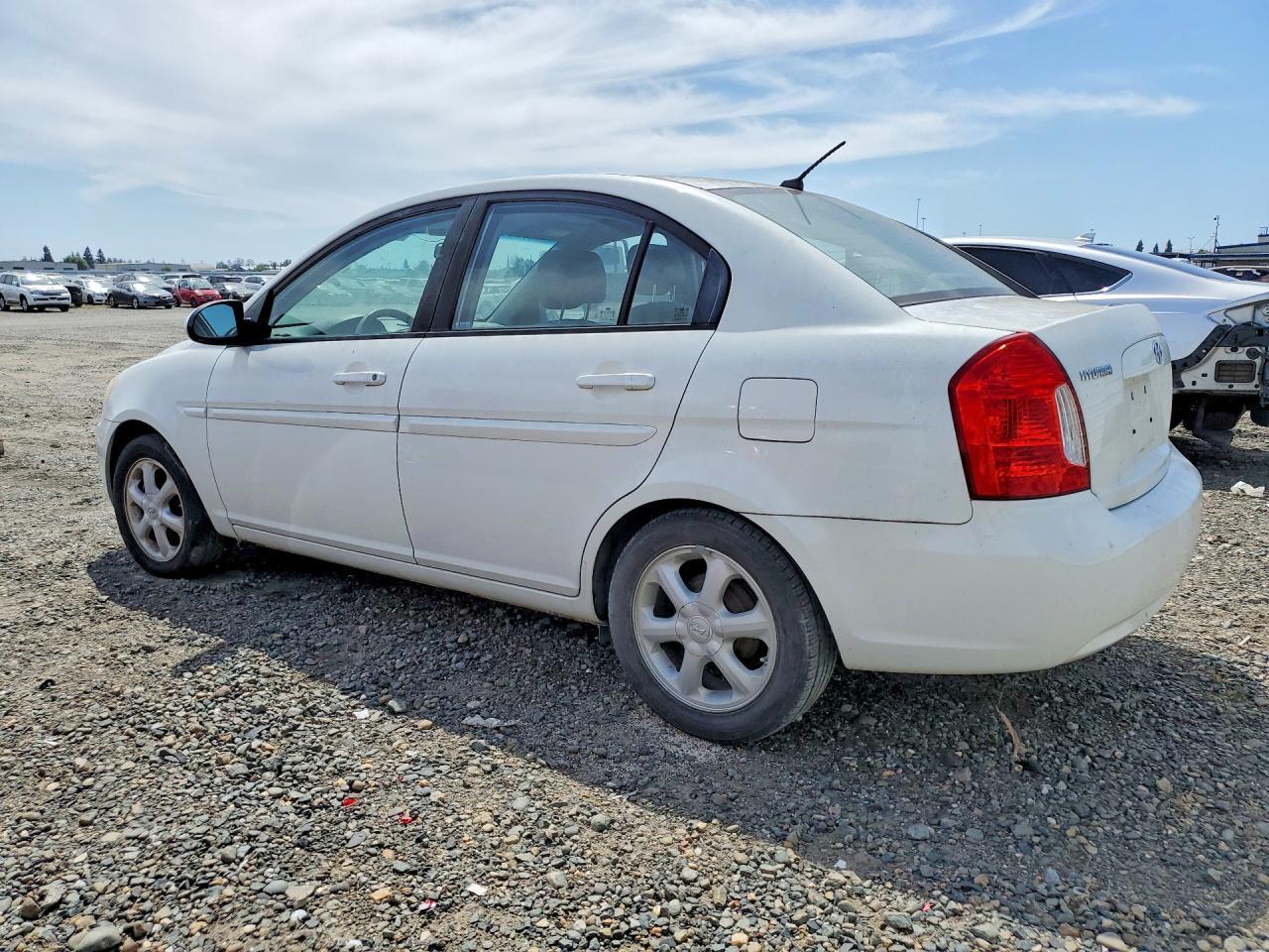 2008 Hyundai Accent Gls - Image 2