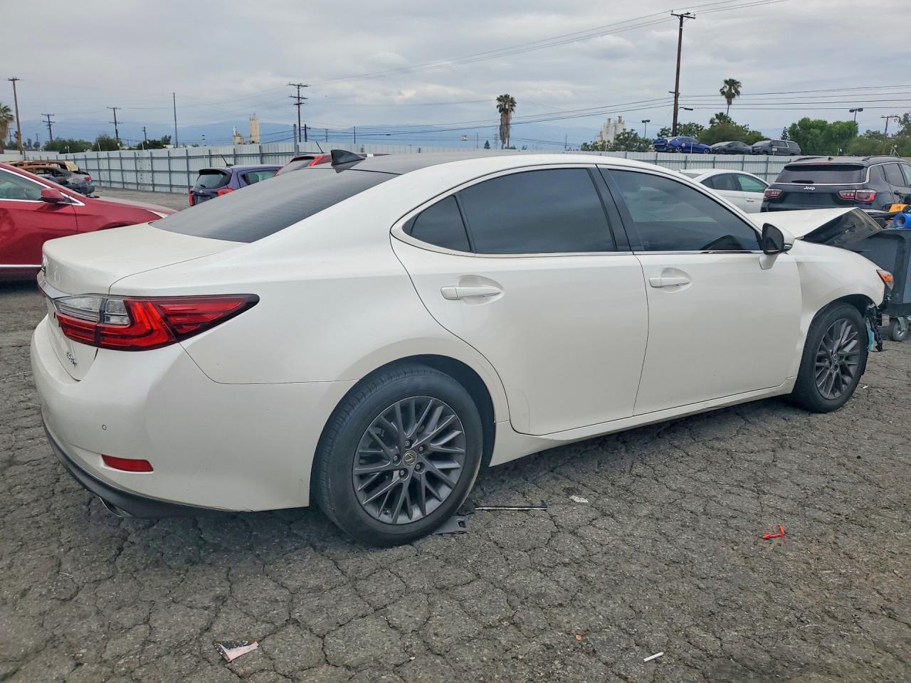 2018 Lexus Es 350 - Image 3