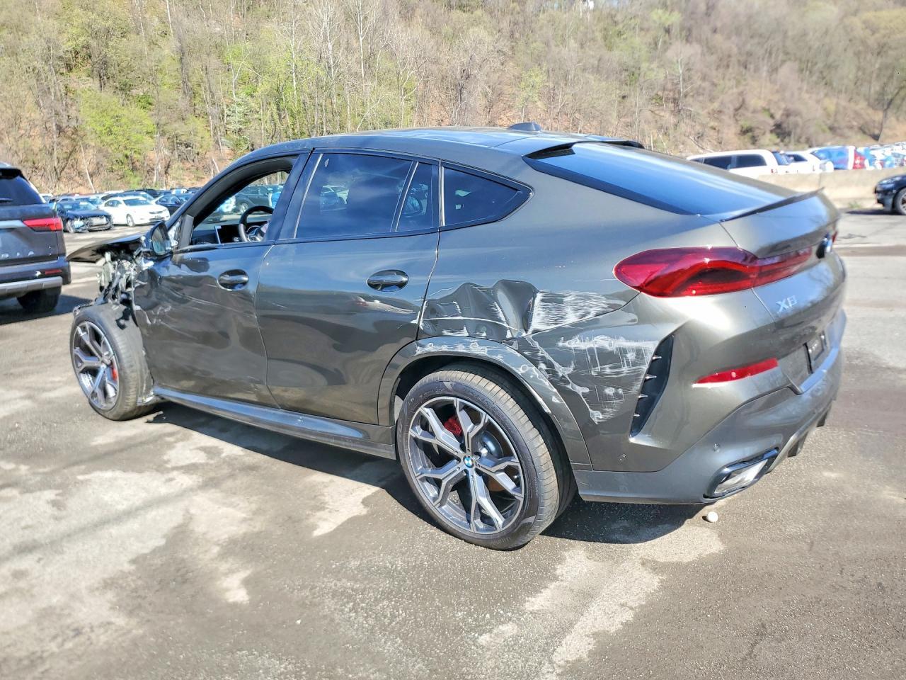 2026 BMW X6 xDrive40I - Image 2