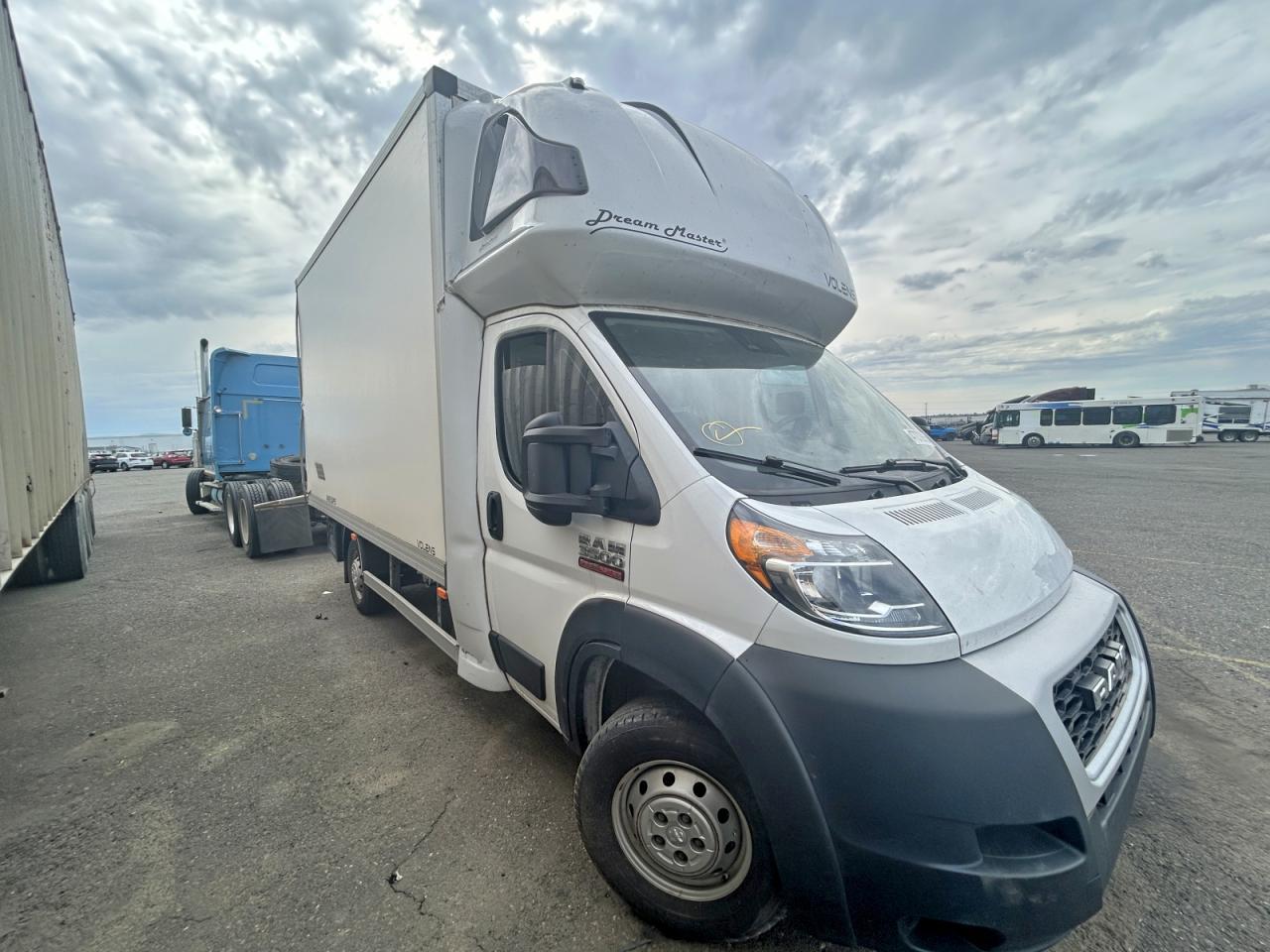2022 Ram Promaster 3500 Delivery Truck - Image 4