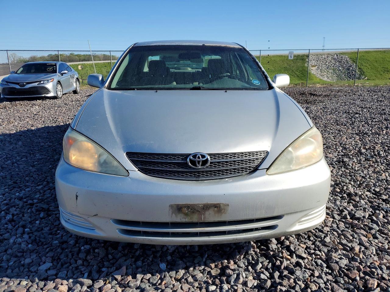 2003 Toyota Camry Le - Фото 5