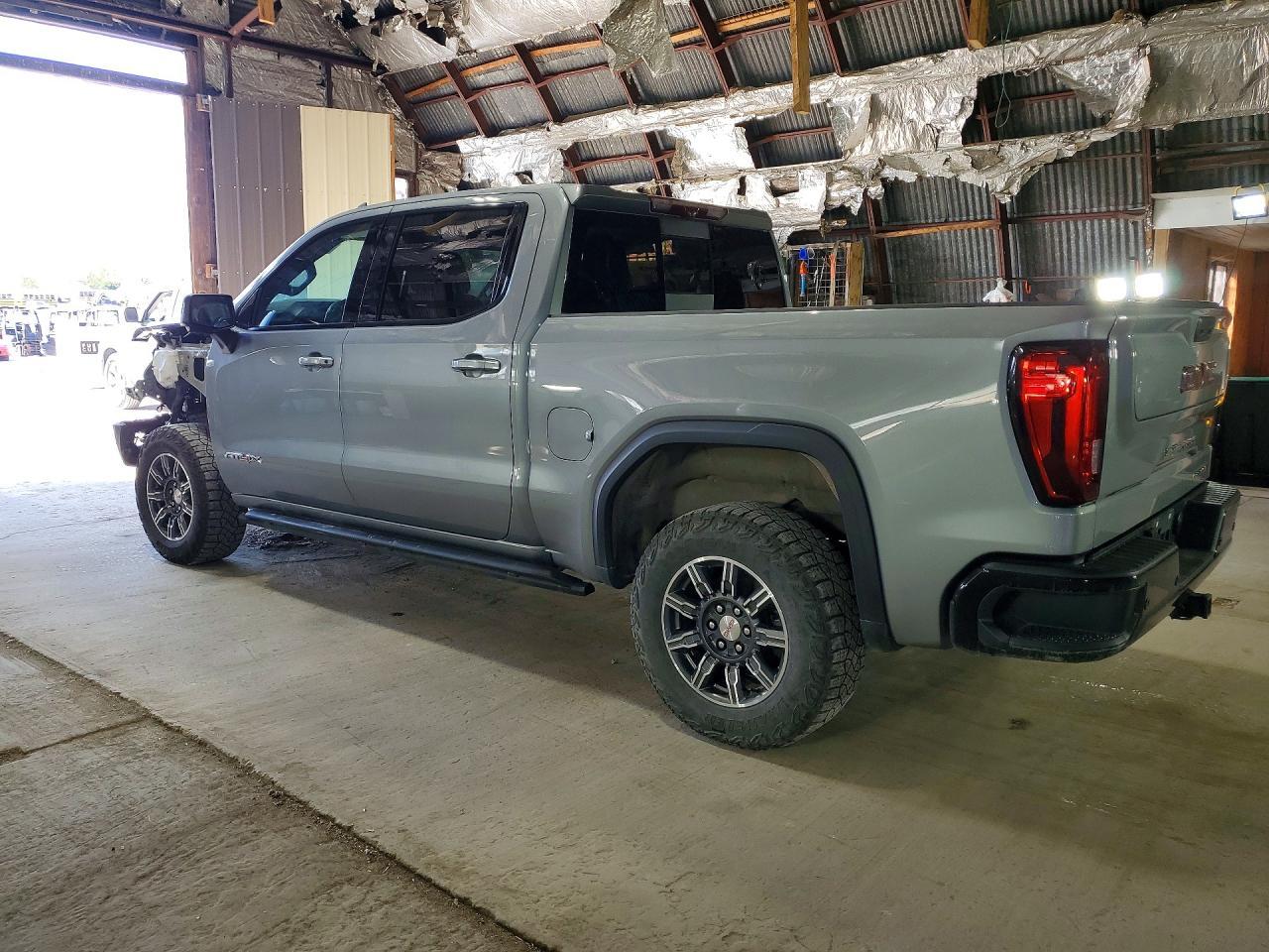 2023 GMC Sierra K1500 At4X - Фото 2