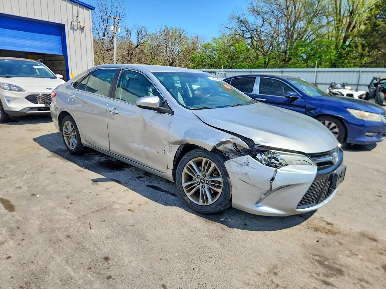 2017 Toyota Camry Se - Image 4