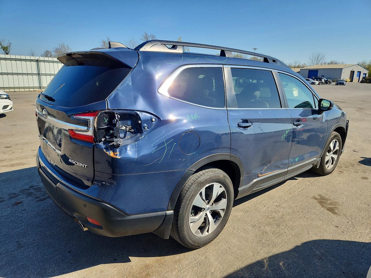 2024 Subaru Ascent Premium - Image 3