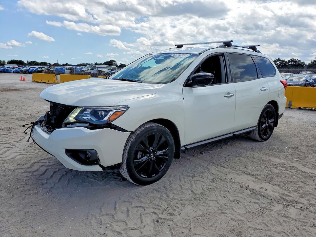 2018 Nissan Pathfinder Sl