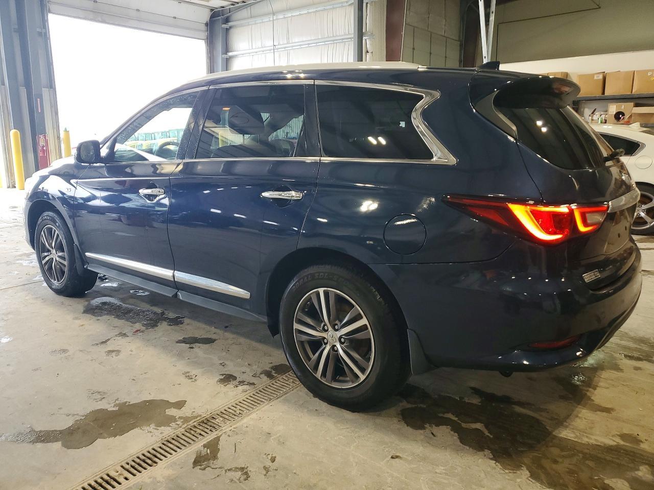 2017 Infiniti Qx60 Base - Фото 2