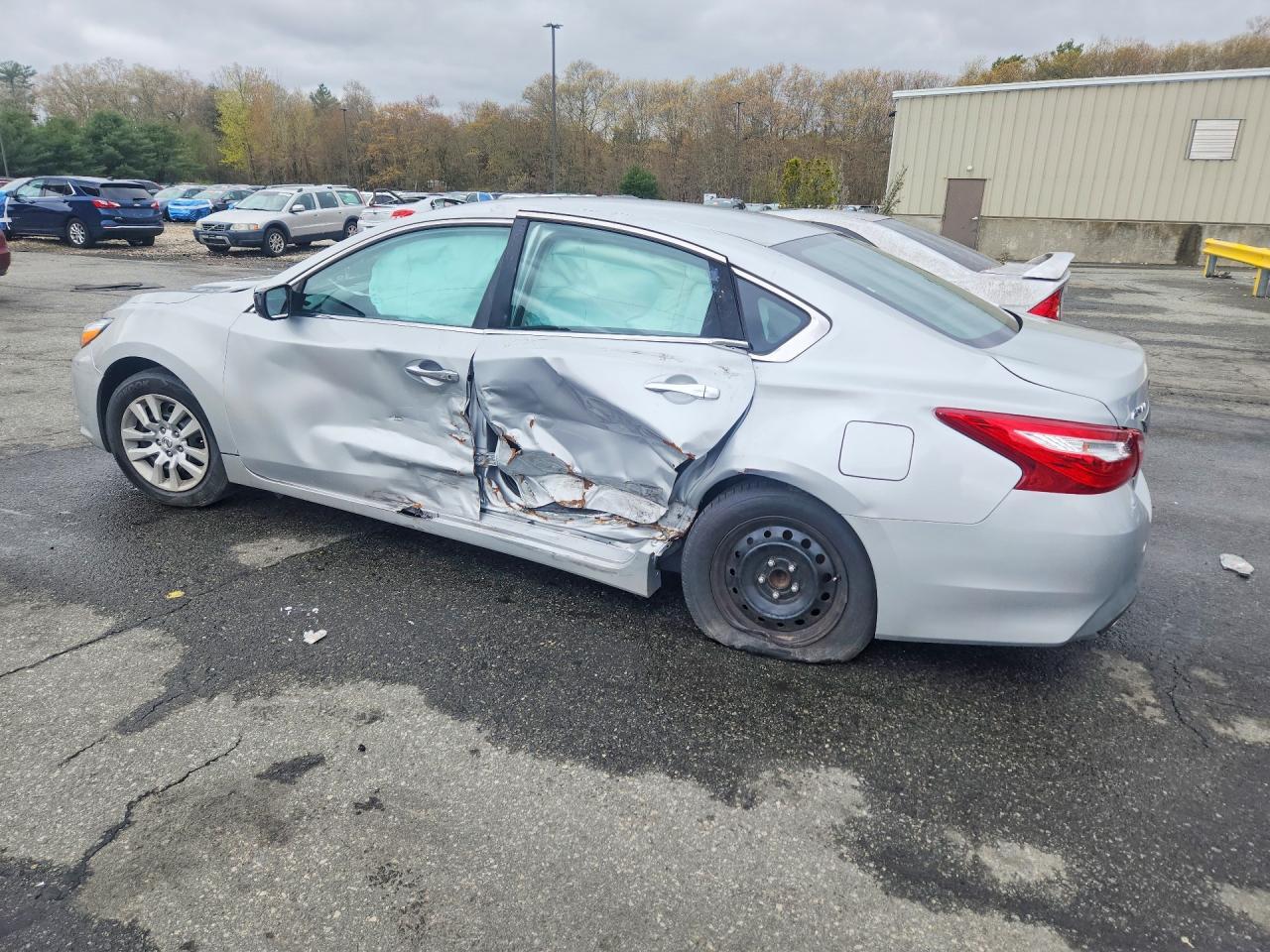 2017 Nissan Altima 2.5 S - Фото 2