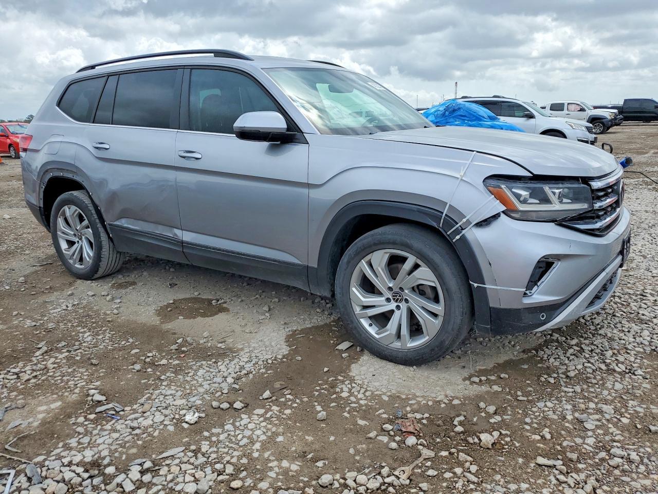 2021 Volkswagen Atlas Se 3.6L V6 W/Technology - Image 4
