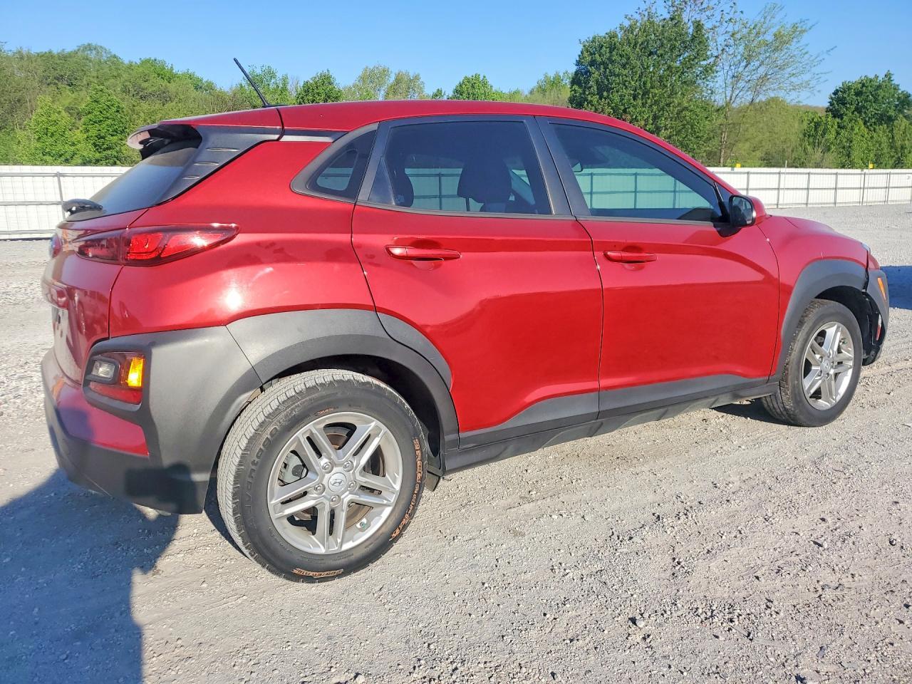 2021 Hyundai Kona Se - Image 3