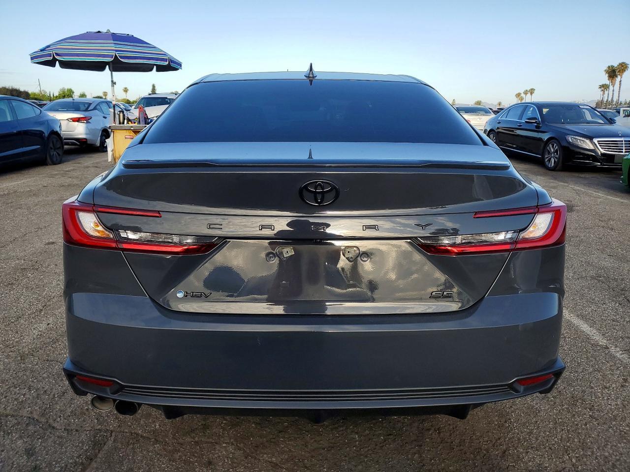2025 Toyota Camry Se - Image 6