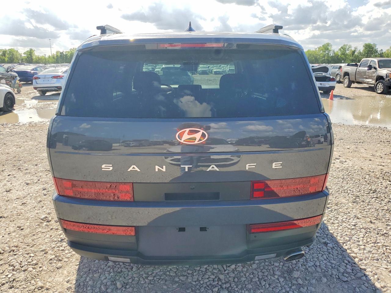 2025 Hyundai Santa Fe Sel - Image 6